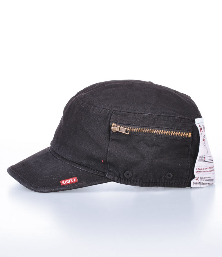|color:Black