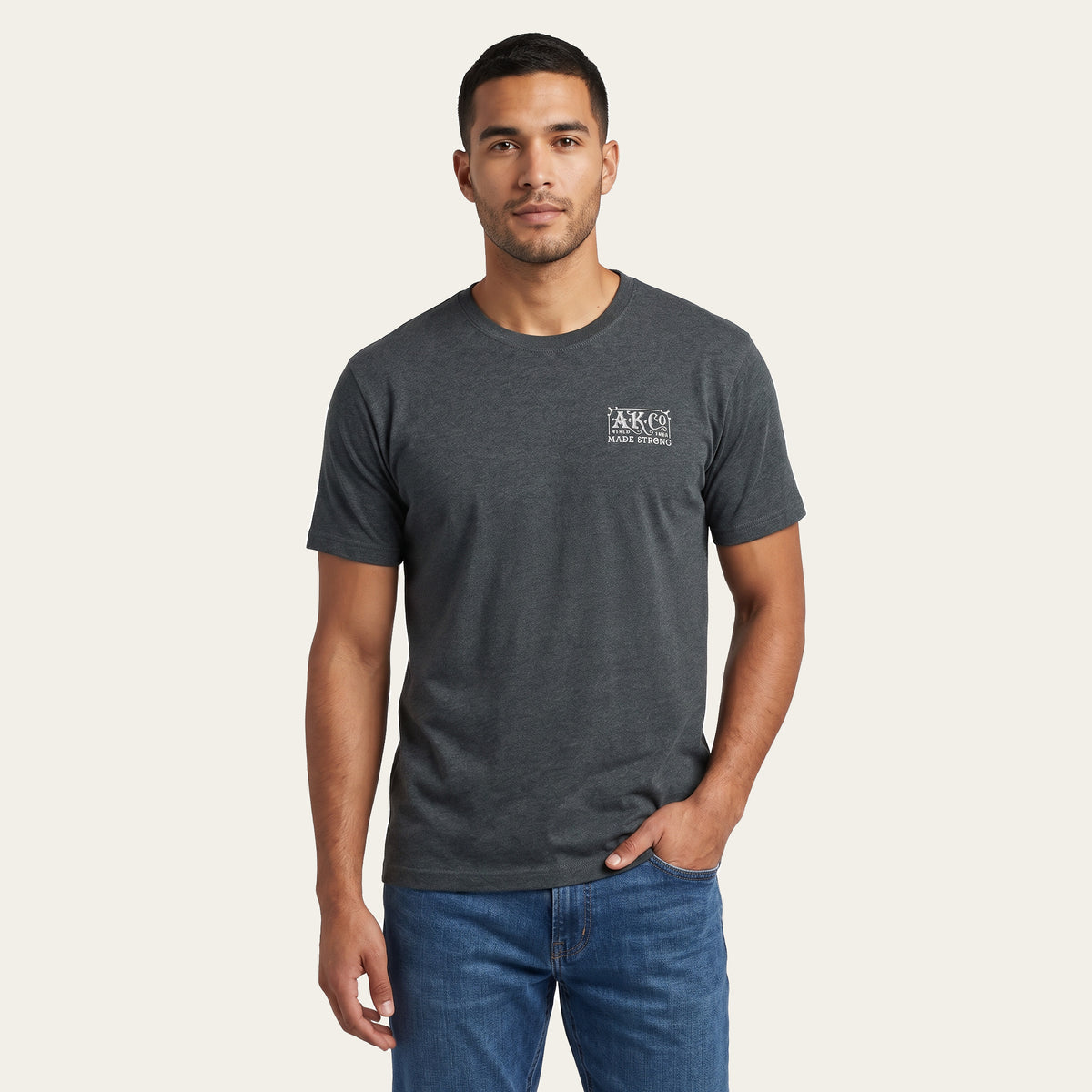 T-shirt vintage – przód – na modelu  | color:Charcoal
