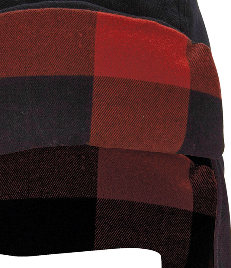|color:Black